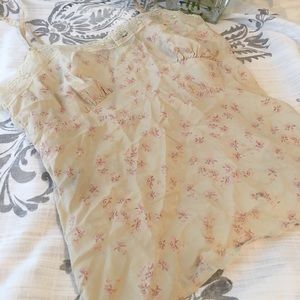 American Eagle lace camisole